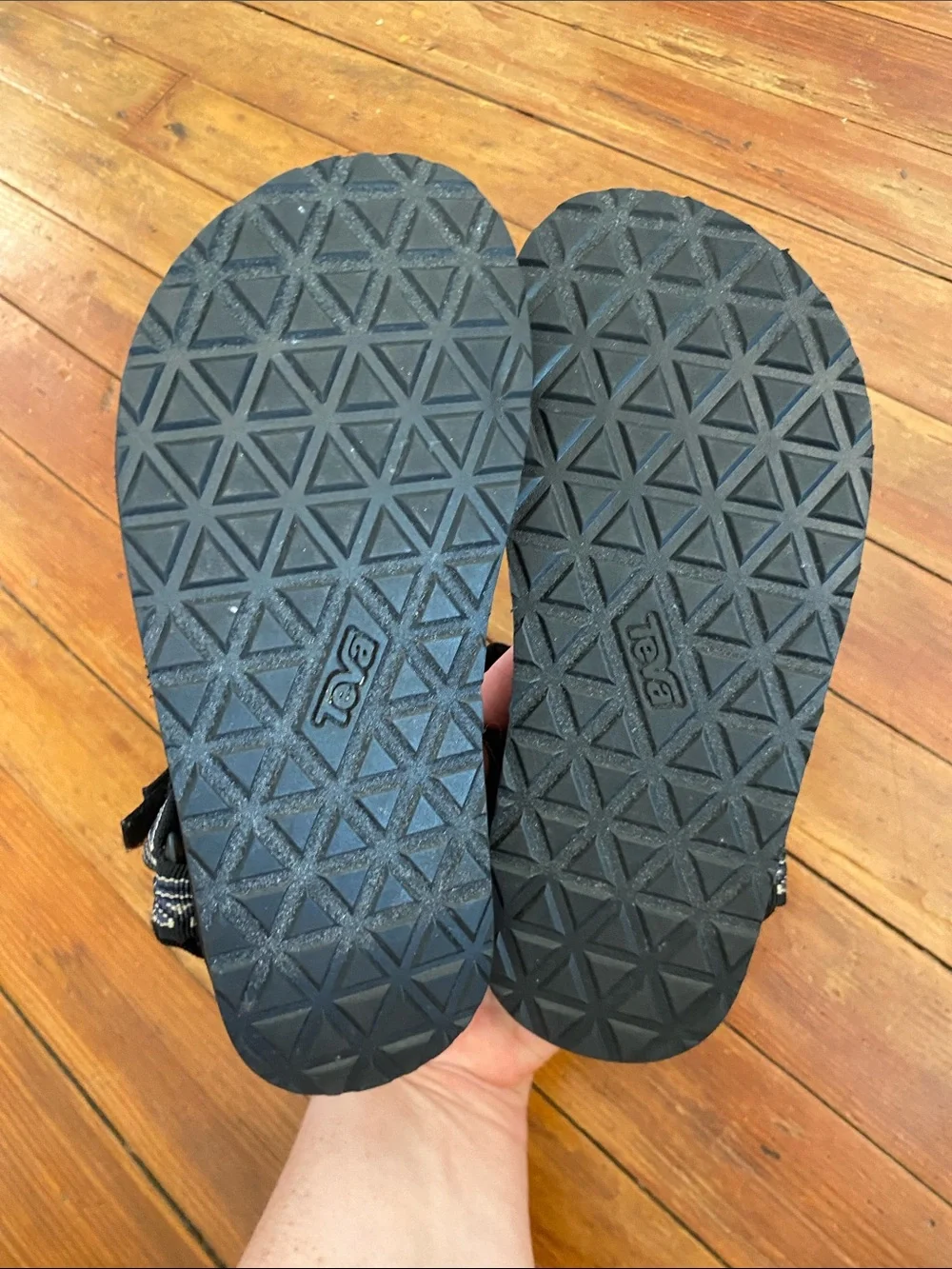 Teva Boy’s Black And White Velcro Strap Sandals Size 2